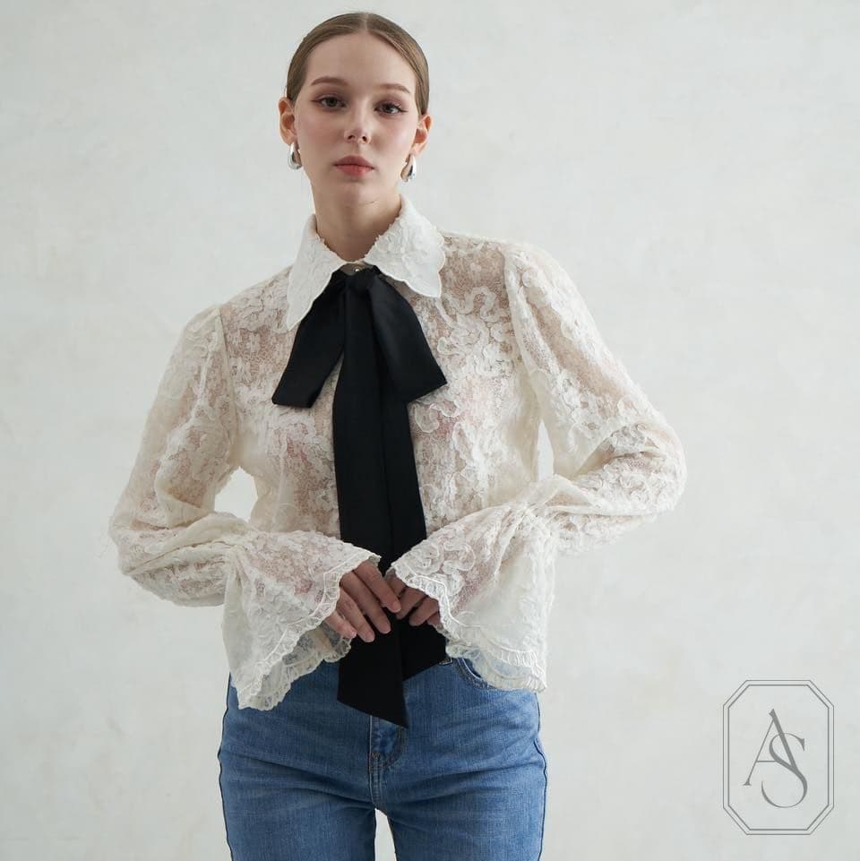 Eleanor Lace