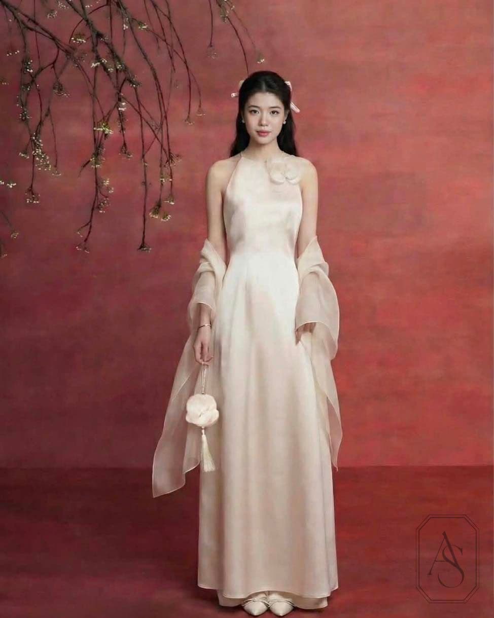 Lan Ngoc Áo Dài - Traditional Vietnamese Dress